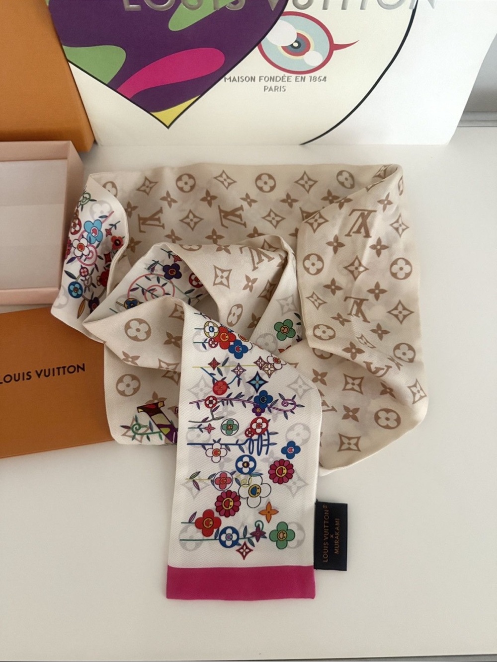 Louis Vuitton x Takashi Murakami Superflat Monogram Bandeau - Picture 7 of 12